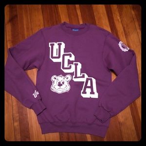 UCLA sweatshirt!